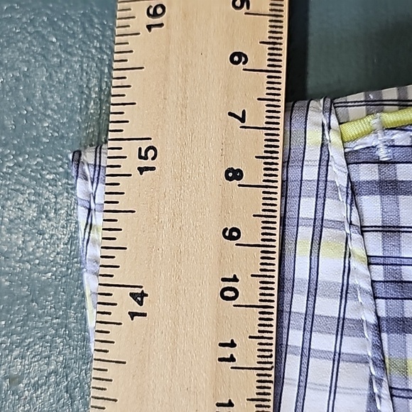 ANNIKA YELLOW AND GRAY PLAID BERMUDA SHORTS. SIZE 2. 3 POCKETS. GREAT - Picture 12 of 12